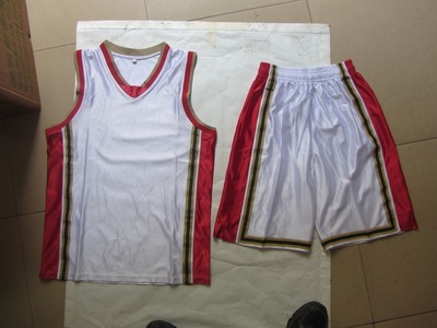 篮球-询价产品:求购7#八片世霸橡胶篮球 7#胶蓝采购平台求购产品详情