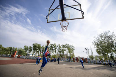 篮球--他们的篮球梦,从这所乡村小学启航