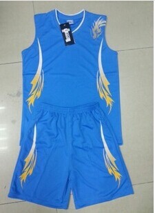 广州市傲拓者服装 专业户外运动服装加工生产、打样与小额订单服务