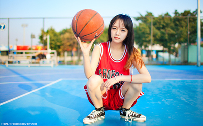 元气少女篮球宝贝 在运动壁纸中邂逅活力与热爱